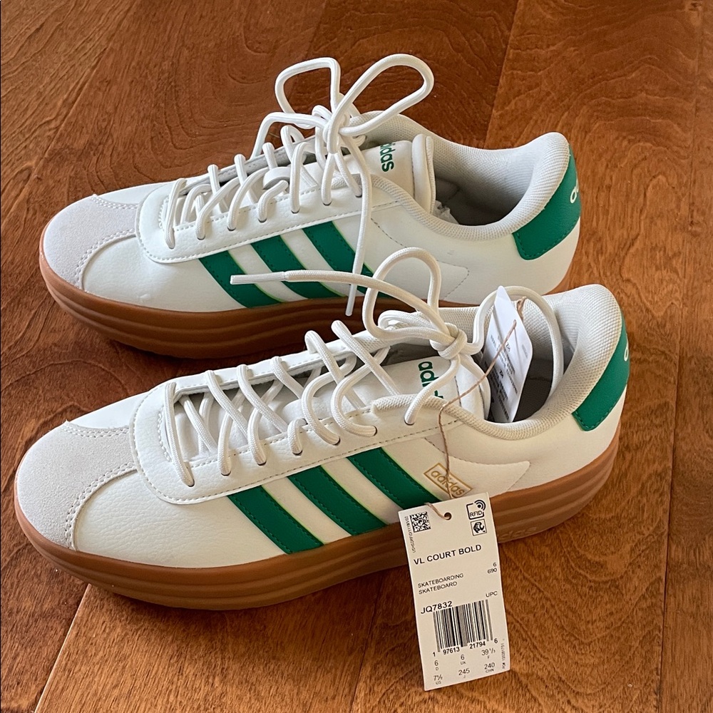 Adidas White and Green Sneakers with Gum Sole - Picture 2 of 5